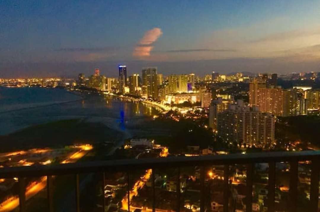 Sunrise View Residence Джордж Таун Екстериор снимка